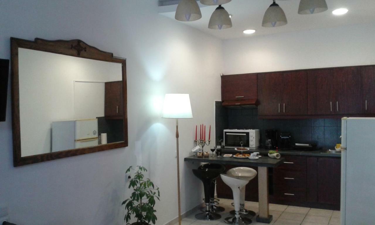 Sweet Home Suite Corinto Esterno foto